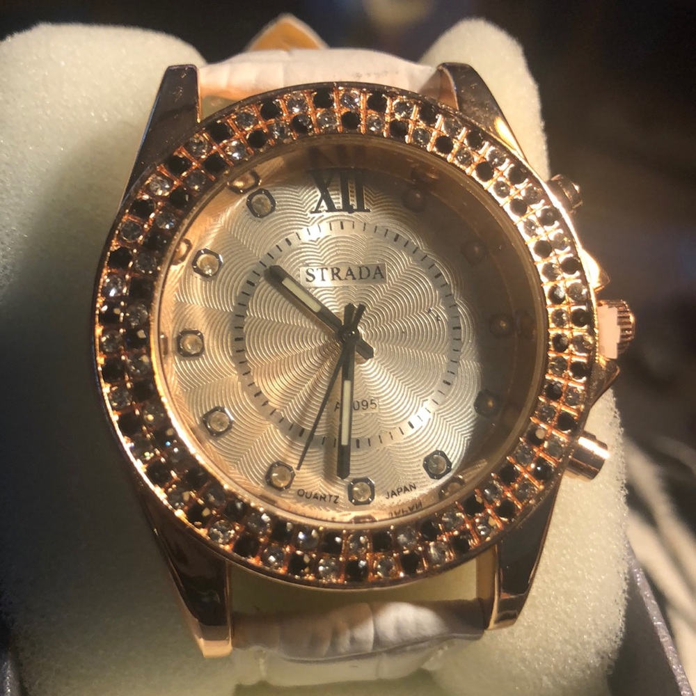 White faux leather wristband Strada watch with black and white crystals
